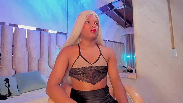 ari monet online show from February 25, 11:32 am