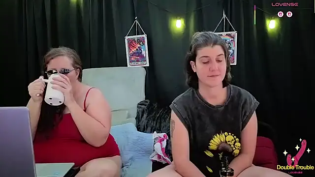 Snapshot of Sexy_Mama-69 chatting on December 3, 7:24 pm Sexy Mama-69 online show from December 3, 7:24 pm