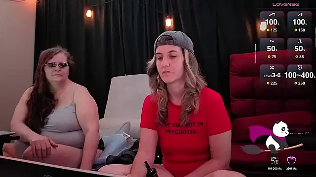 Snapshot of Sexy_Mama-69 chatting on October 26, 4:18 pm Sexy Mama-69 online show from October 26, 4:18 pm