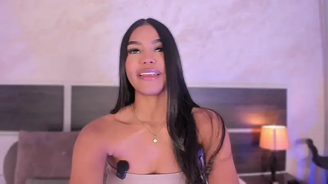 chloe sullivannn online show from January 12, 8:04 pm