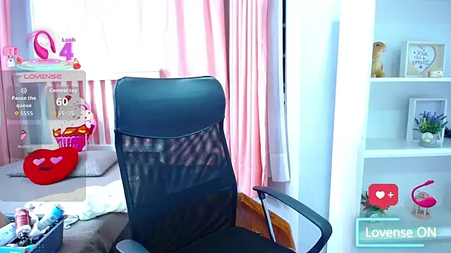 Nahom1  online show from November 27, 11:38 pm