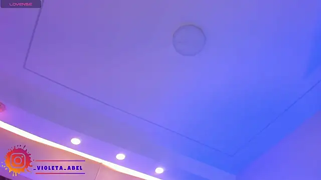 Snapshot of VioletaAbel chatting on February 20, 11:31 am VioletaAbel online show from February 20, 11:31 am