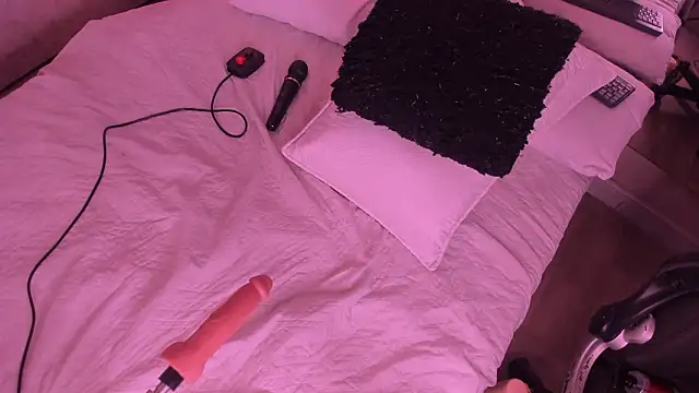 VioletaAbel online show from February 6, 11:50 am