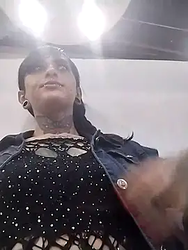 Snapshot of emma_onassis_17 chatting on March 7, 8:44 pm emma onassis 17 online show from March 7, 8:44 pm