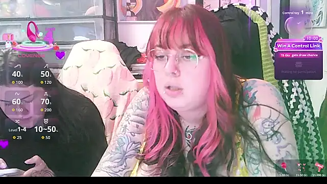 Snapshot of misspeach chatting on March 3, 6:26 pm misspeach online show from March 3, 6:26 pm