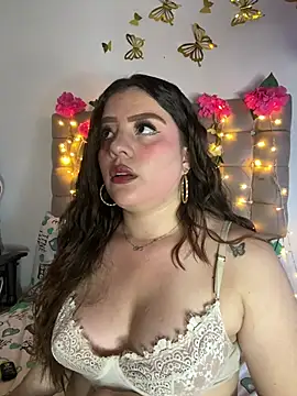 Jullieetta online show from June 25, 7:08 pm