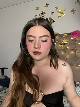 Jullieetta online show from May 4, 12:08 pm