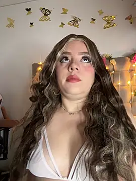 Jullieetta online show from February 4, 12:00 pm