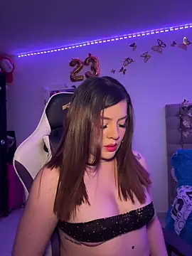 Jullieetta online show from February 8, 12:17 am