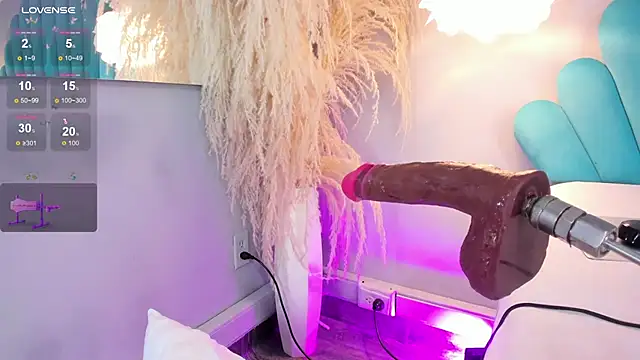 EriKlein online show from November 12, 8:56 pm