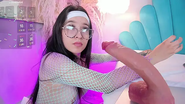 EriKlein online show from November 27, 9:04 pm