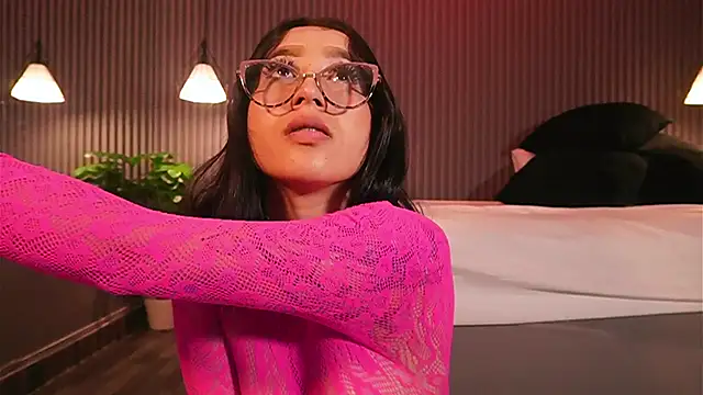 EriKlein online show from February 27, 7:57 pm