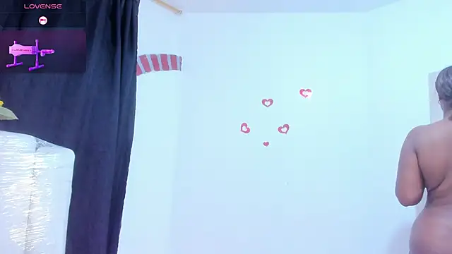 RoxannaBlanche online show from March 17, 1:03 pm