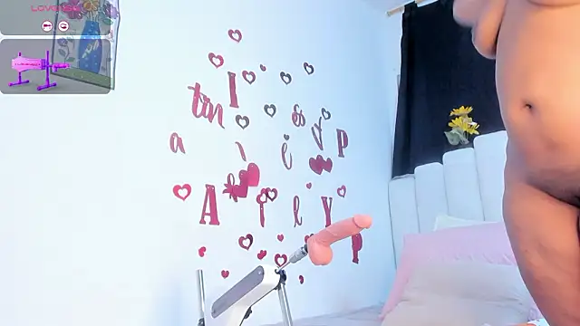 RoxannaBlanche online show from March 12, 11:58 am