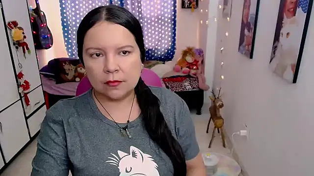 Snapshot of claryssa_ chatting on February 24, 5:58 pm claryssa online show from February 24, 5:58 pm