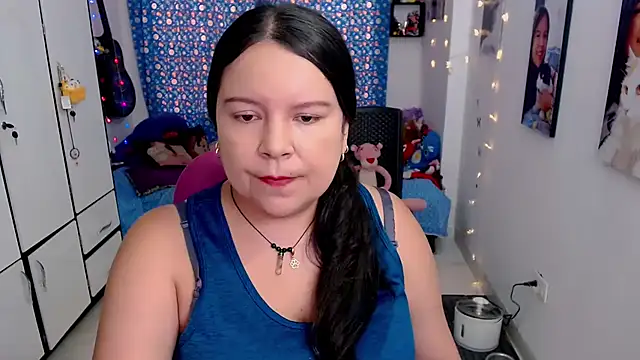 Snapshot of claryssa_ chatting on September 14, 8:20 pm claryssa online show from September 14, 8:20 pm