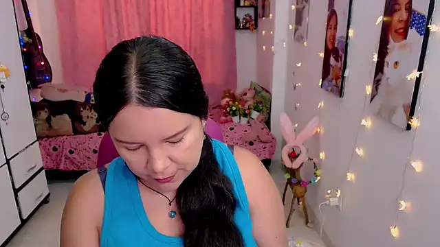 claryssa  online show from March 31, 8:44 pm