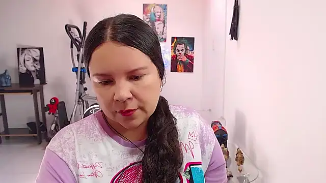 claryssa  online show from May 27, 6:37 pm