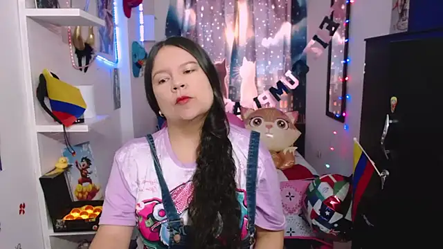 Snapshot of claryssa_ chatting on July 17, 12:57 pm claryssa online show from July 17, 12:57 pm
