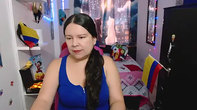 Snapshot of claryssa_ chatting on July 16, 12:35 pm claryssa online show from July 16, 12:35 pm