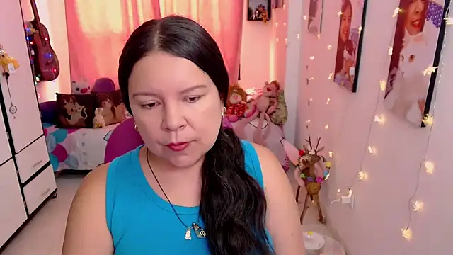 claryssa  online show from May 8, 6:23 pm