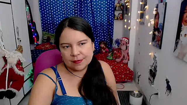 Snapshot of claryssa_ chatting on December 9, 10:20 pm claryssa online show from December 9, 10:20 pm