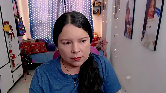 Snapshot of claryssa_ chatting on January 5, 5:38 pm claryssa online show from January 5, 5:38 pm