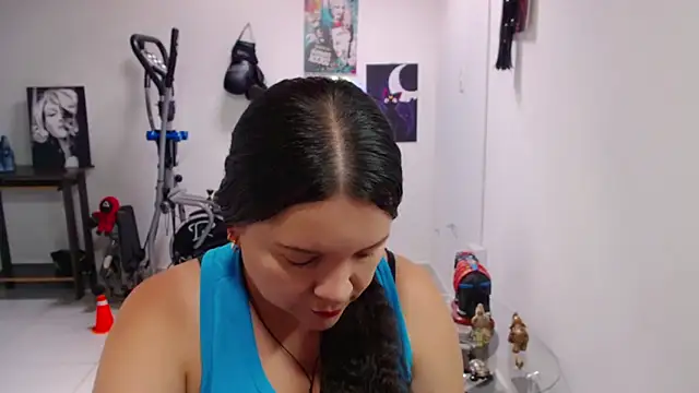 claryssa  online show from May 29, 5:41 pm