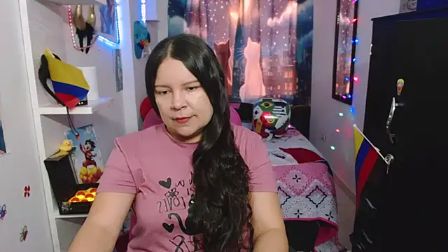 Snapshot of claryssa_ chatting on July 14, 10:38 pm claryssa online show from July 14, 10:38 pm