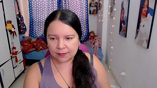 Snapshot of claryssa_ chatting on January 8, 8:26 pm claryssa online show from January 8, 8:26 pm