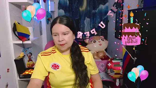 Snapshot of claryssa_ chatting on July 19, 11:34 pm claryssa online show from July 19, 11:34 pm