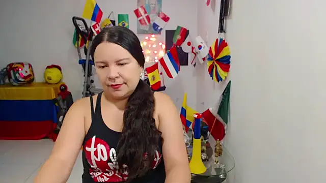 Snapshot of claryssa_ chatting on July 9, 12:59 pm claryssa online show from July 9, 12:59 pm