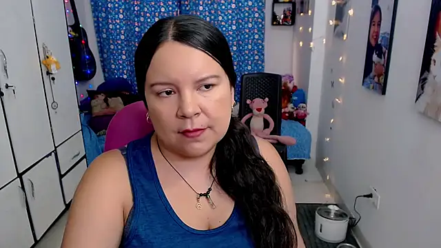 Snapshot of claryssa_ chatting on September 23, 8:27 pm claryssa online show from September 23, 8:27 pm