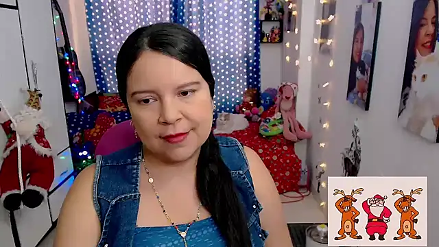 Snapshot of claryssa_ chatting on December 21, 8:21 pm claryssa online show from December 21, 8:21 pm