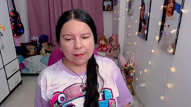 claryssa  online show from May 16, 6:01 am