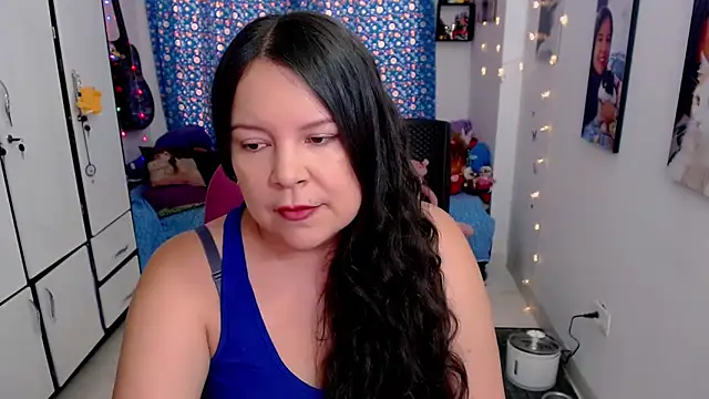 Snapshot of claryssa_ chatting on September 22, 7:42 pm claryssa online show from September 22, 7:42 pm