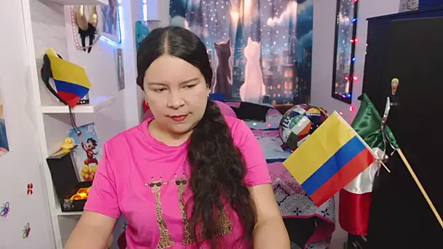 Snapshot of claryssa_ chatting on July 12, 12:28 pm claryssa online show from July 12, 12:28 pm