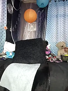 Horny kaylee online show from December 14, 6:24 pm