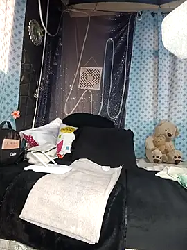 Horny kaylee online show from February 11, 9:58 pm