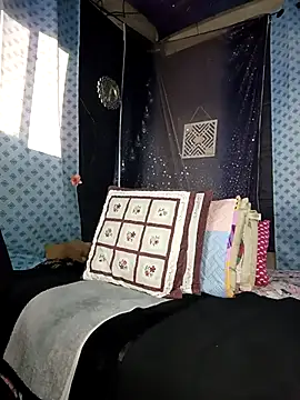 Horny kaylee online show from April 9, 9:32 pm