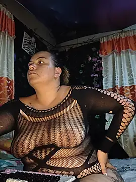 Horny kaylee online show from June 16, 11:16 pm