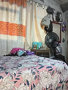 Horny kaylee online show from July 14, 10:49 pm