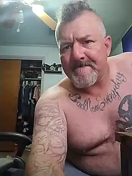 Snapshot of bigdoog8 chatting on June 8, 10:21 pm bigdoog8 online show from June 8, 10:21 pm