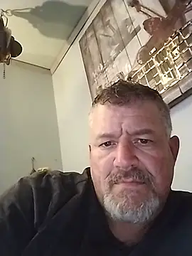 Snapshot of bigdoog8 chatting on June 16, 10:10 pm bigdoog8 online show from June 16, 10:10 pm