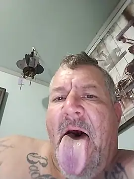 bigdoog8 online show from May 15, 6:33 am