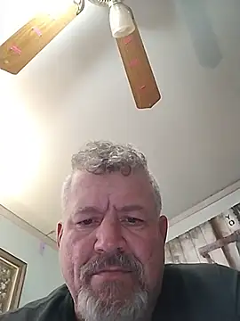 Snapshot of bigdoog8 chatting on June 14, 11:06 pm bigdoog8 online show from June 14, 11:06 pm