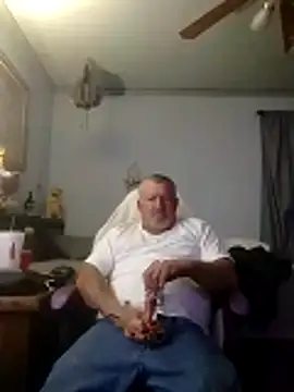 bigdoog8 online show from March 23, 11:04 pm