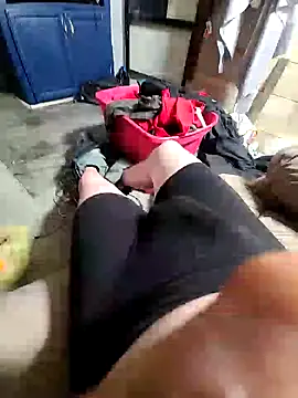 Snapshot of Hugebwc102 chatting on September 11, 1:27 am Hugebwc102 online show from September 11, 1:27 am