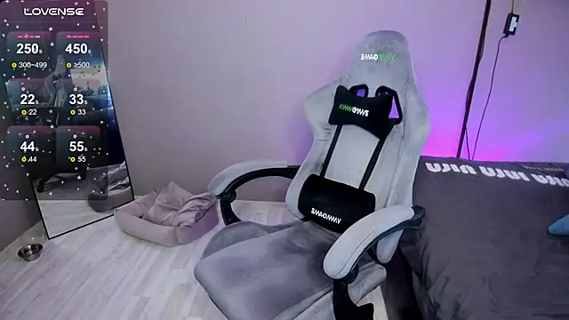 Mariella Adamss online show from March 11, 8:08 am