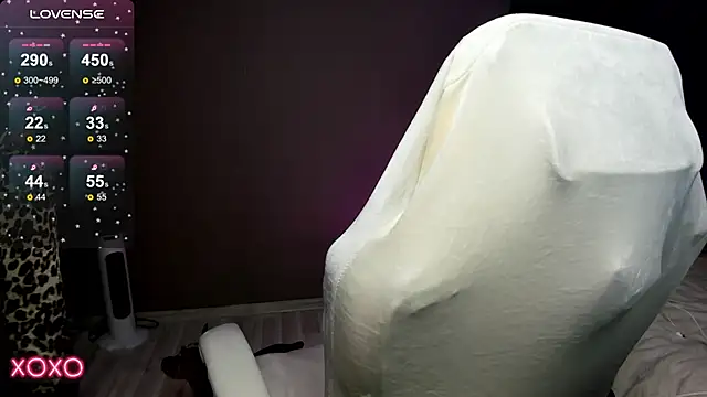 Snapshot of Mariella_Adamss chatting on November 3, 12:09 pm Mariella Adamss online show from November 3, 12:09 pm